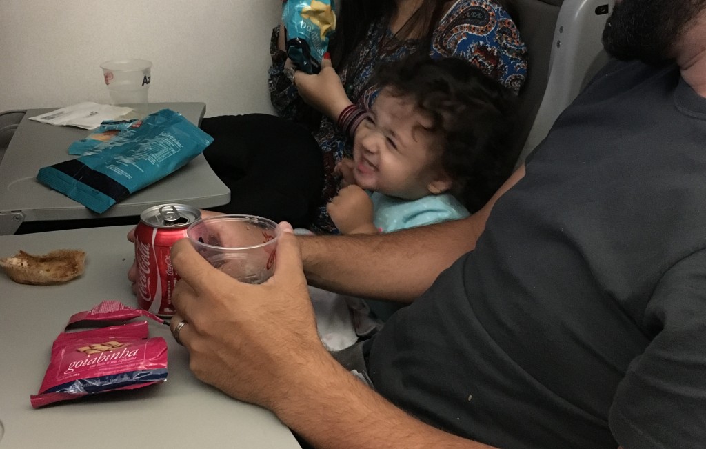Dicas Disney com bebê e criança: a viagem de avião com bebê