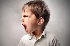 como ensinar a criança a lidar com a frustração